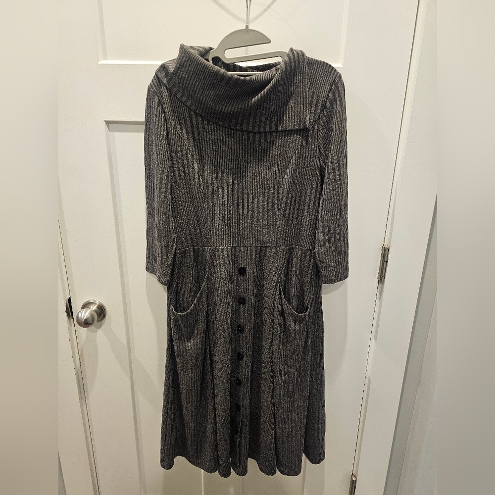 Signature by Robbie Bee Gray Ribbed Knit Cowl Neck Fit & Flare Dress Size M